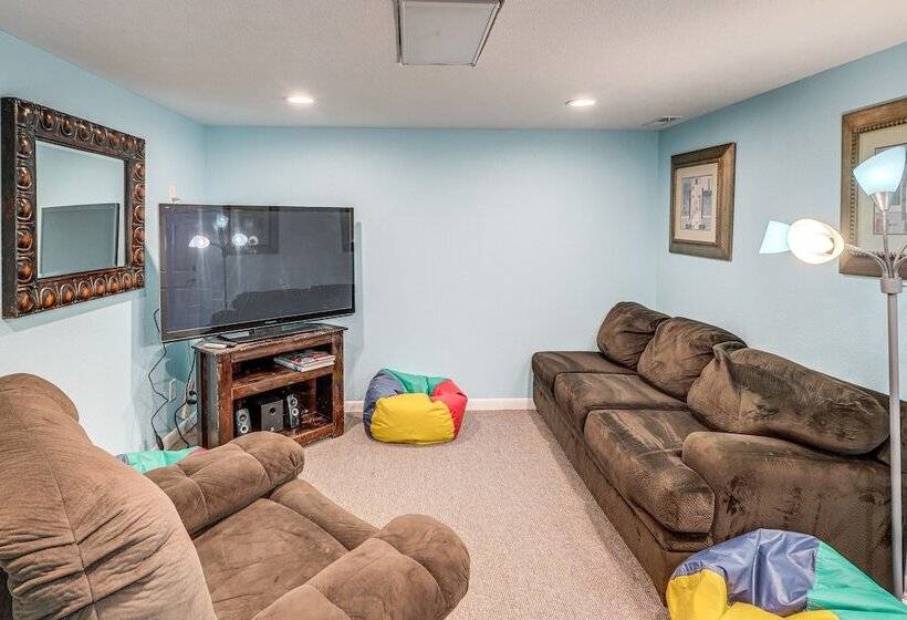 Billings Home W/ Trampoline, Gas Grill & Fire Pit!