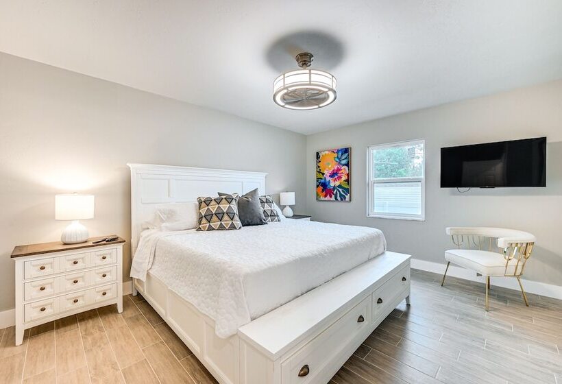 Bonita Springs Beach House < 2 Mi To Ocean!