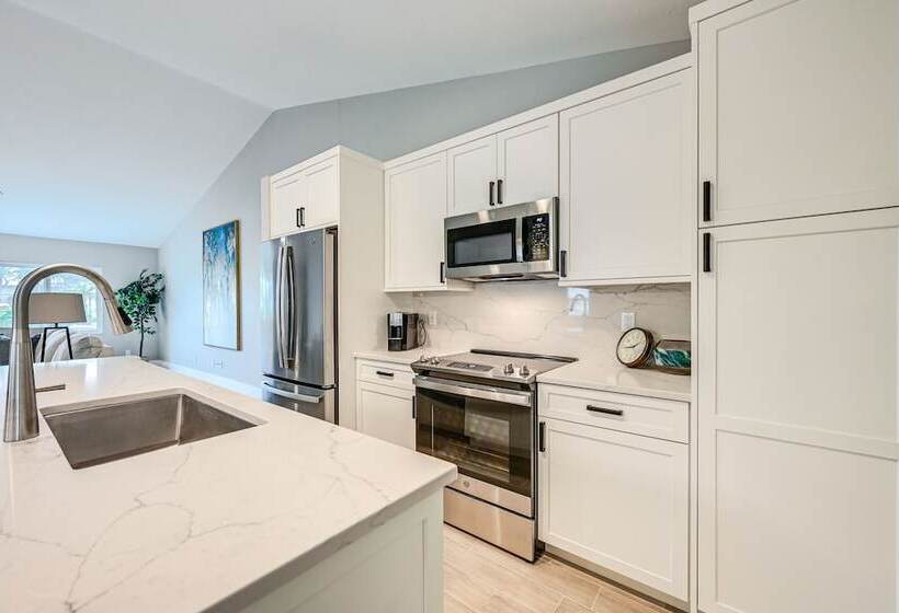 Bonita Springs Beach House < 2 Mi To Ocean!