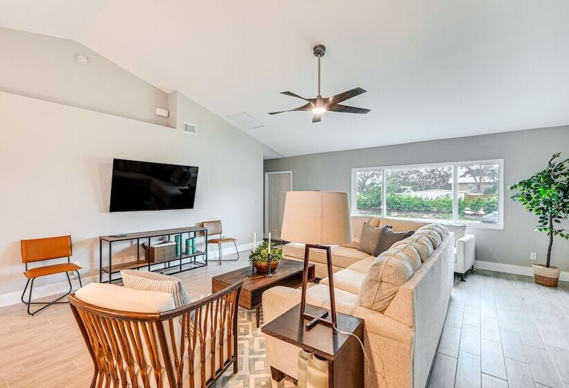 Bonita Springs Beach House < 2 Mi To Ocean!