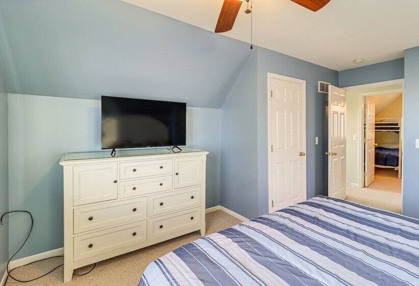 Brooklyn Cottage W/ Dock Steps To Wamplers Lake!