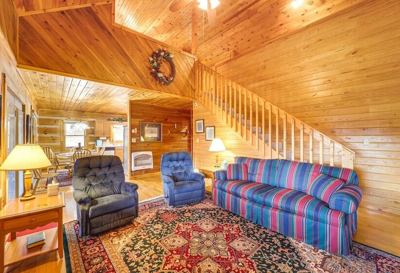 Charming Boone Cabin < 9 Mi To Appalachian Ski Mtn