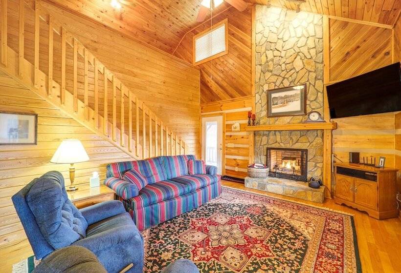 Charming Boone Cabin < 9 Mi To Appalachian Ski Mtn