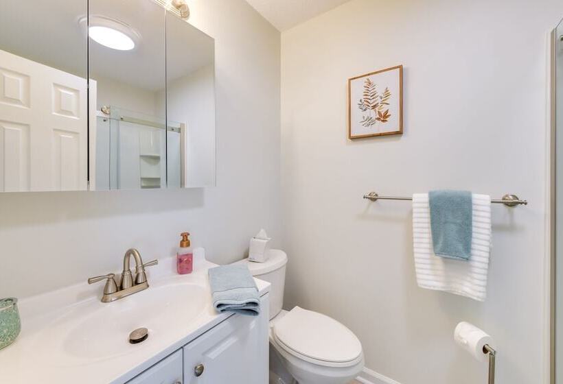 Charming Emporia Home W/ Deck & Patio!