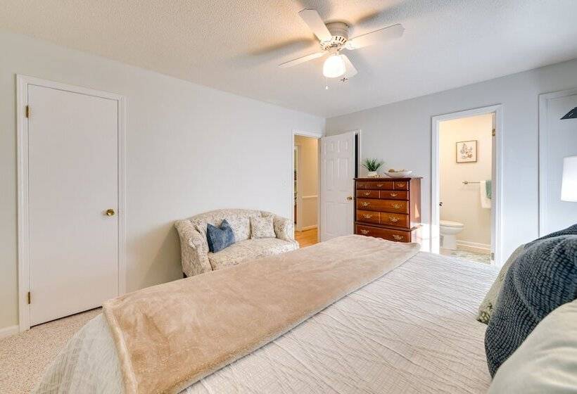 Charming Emporia Home W/ Deck & Patio!