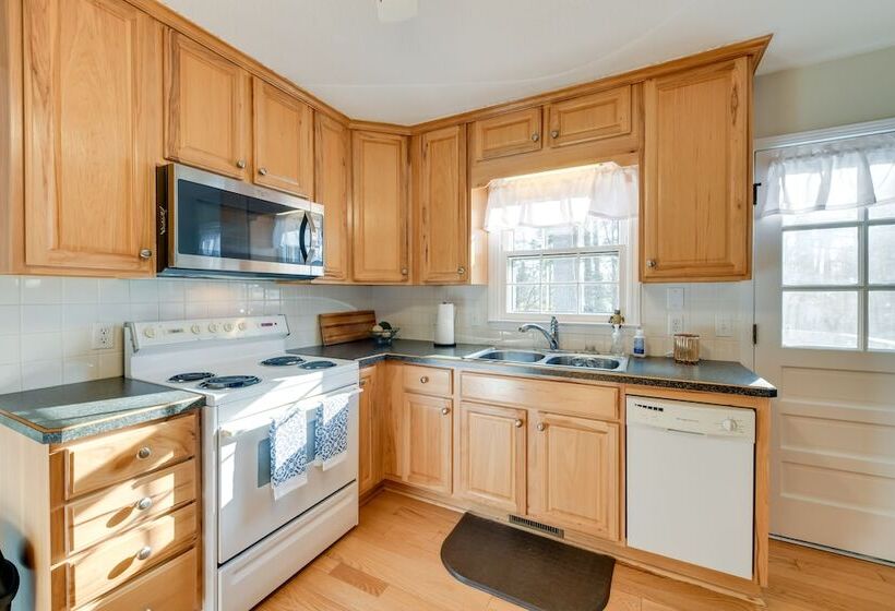 Charming Emporia Home W/ Deck & Patio!