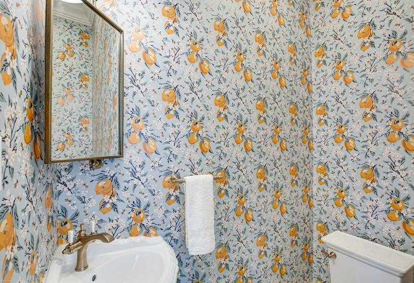 1 Mi To Downtown Tyler: Historic Home W/ Porch!