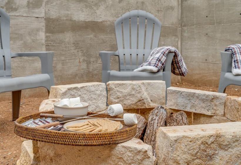 Chic Burnet Home On Lake Buchanan W/ 2 Fireplaces!