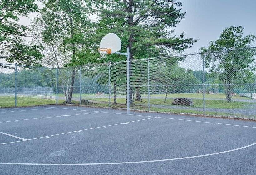 Cozy Albrightsville Home: Community Lake & Beach!