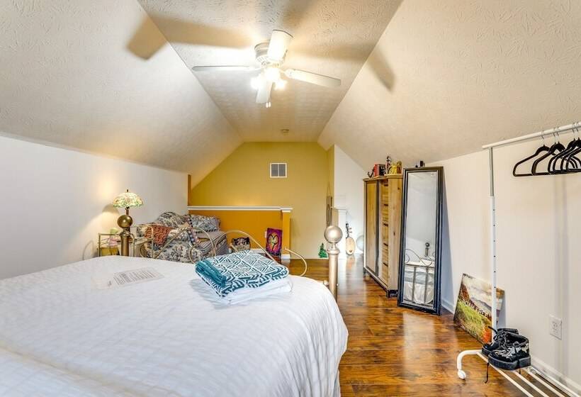 Cozy Buford Home W/ Piano ~ Mins To Lake Lanier!