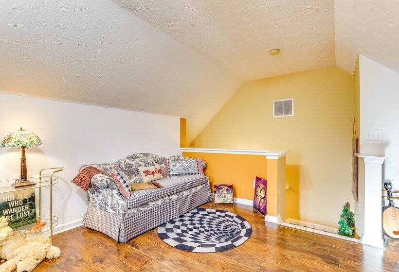 Cozy Buford Home W/ Piano ~ Mins To Lake Lanier!