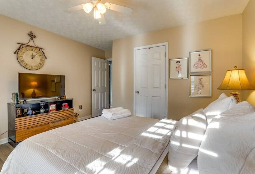 Cozy Buford Home W/ Piano ~ Mins To Lake Lanier!