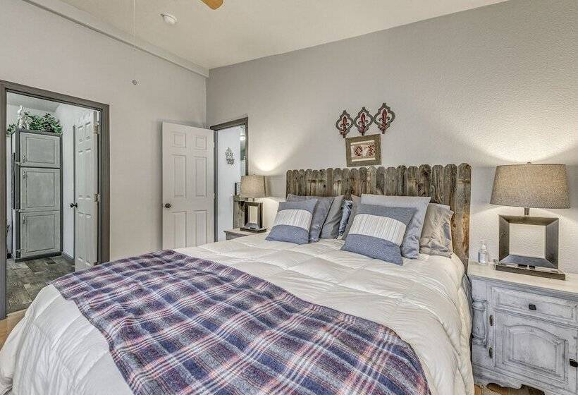 Ruidoso Cabin Retreat W/ Grill, Deck & Gazebo!