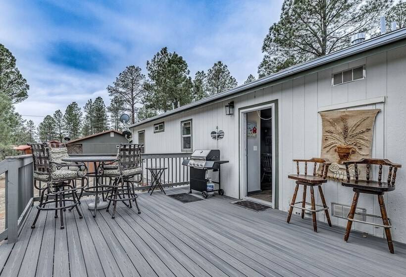 Ruidoso Cabin Retreat W/ Grill, Deck & Gazebo!