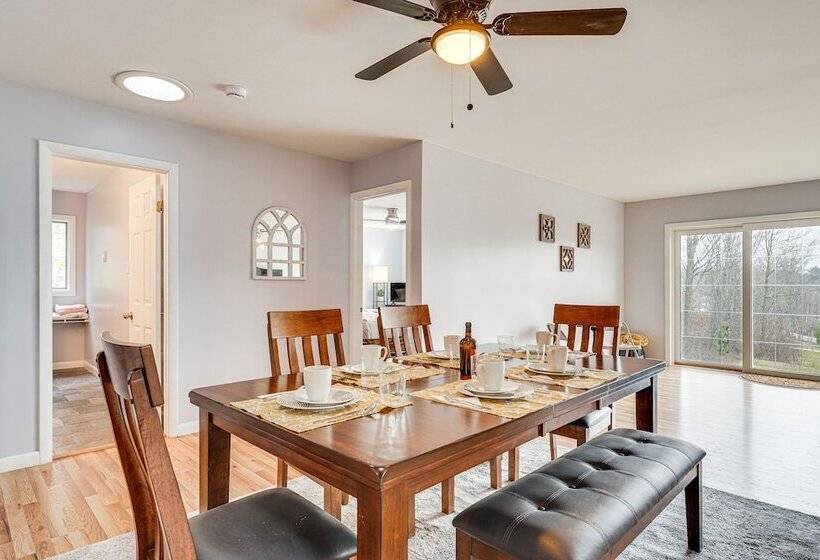 Cozy Fair Haven Home With Mountain Views!