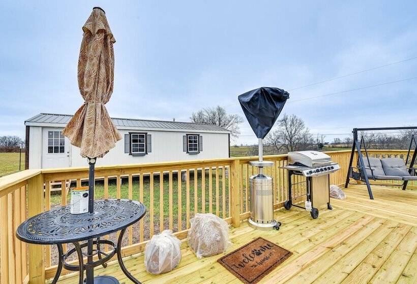 Cozy & Quiet Paint Lick Escape W/ Spa Services!