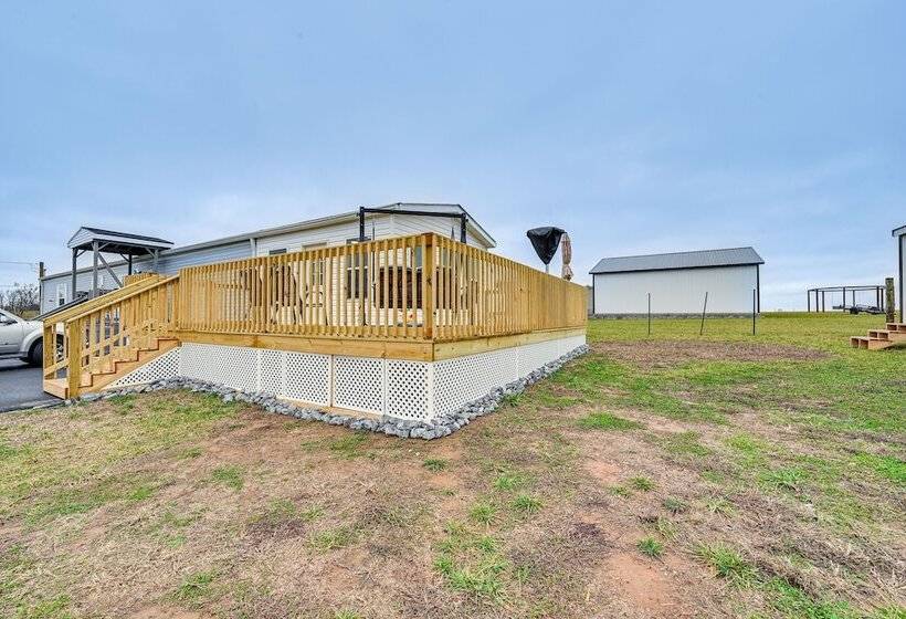 Cozy & Quiet Paint Lick Escape W/ Spa Services!