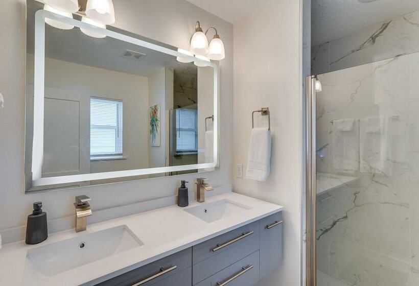 Daytona Beach Vacation Home ~ 4 Mi To Main St Pier