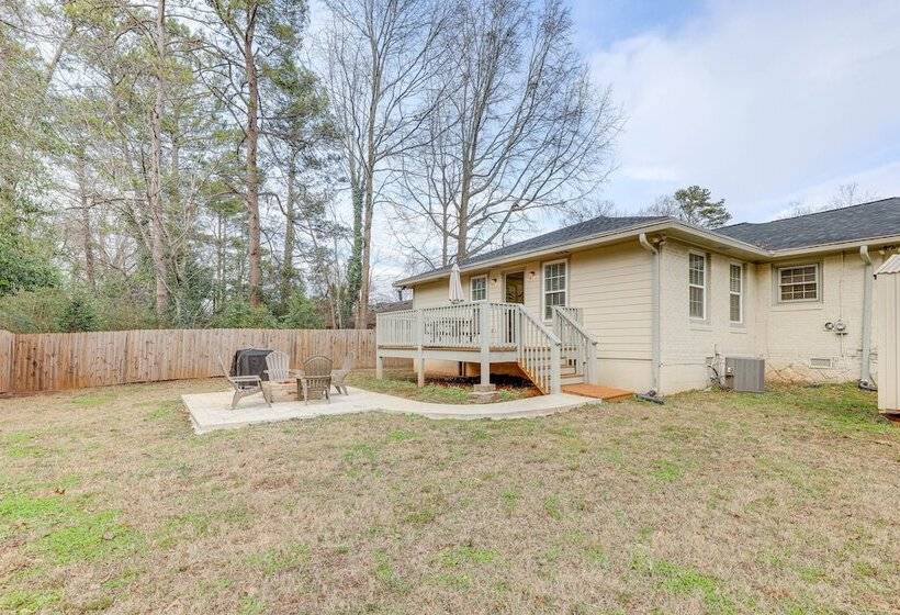 Decatur Home W/ Fire Pit, Near Little Five Points!