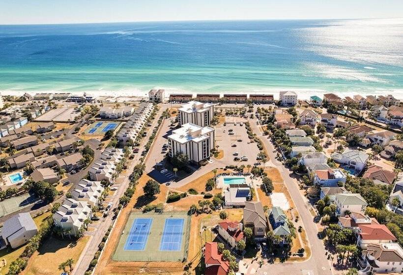 Destin Home W/ Community Pool & Beach Access