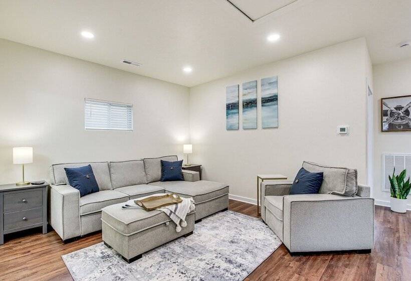 Dog Friendly Sheboygan Home   1 Mi To Town!