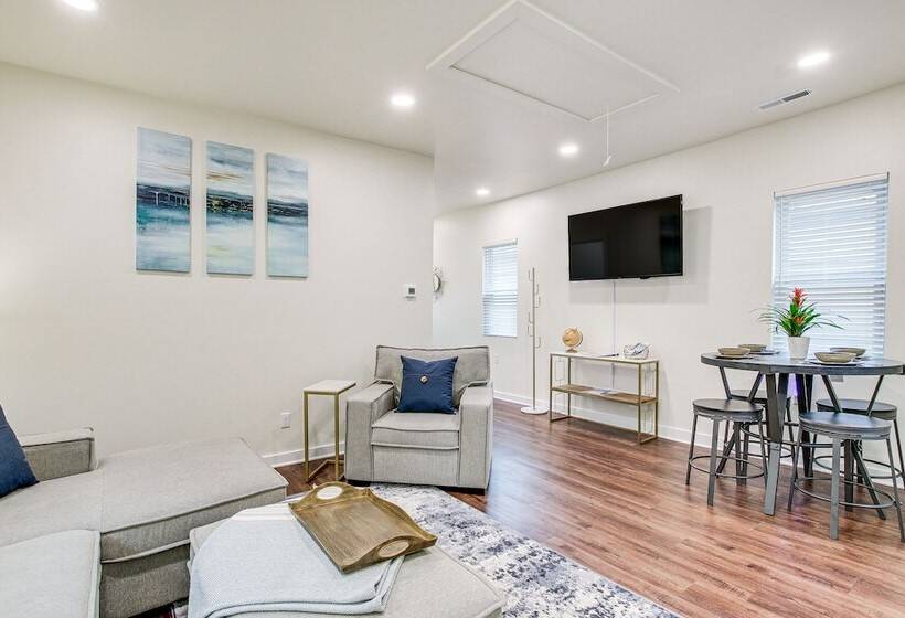 Dog Friendly Sheboygan Home   1 Mi To Town!