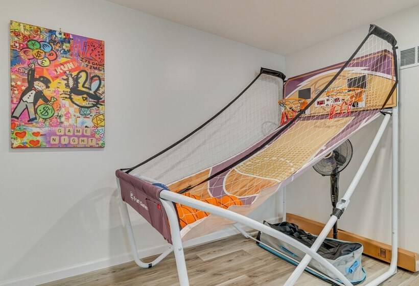 Family Friendly Big Bass Lake Vacation Rental!