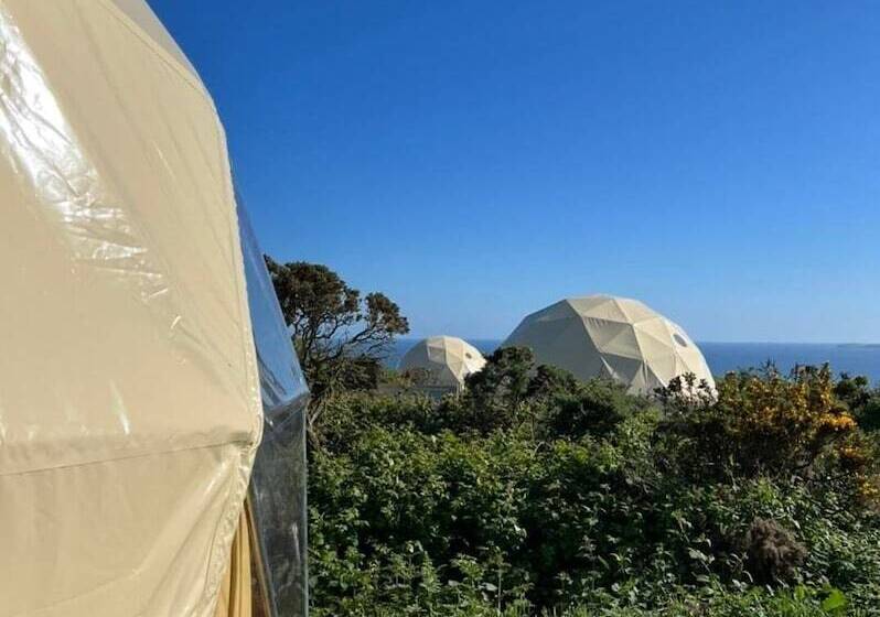 Geodome With Sea Views Near Pendine