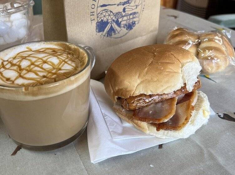 Geodome With Sea Views Near Pendine