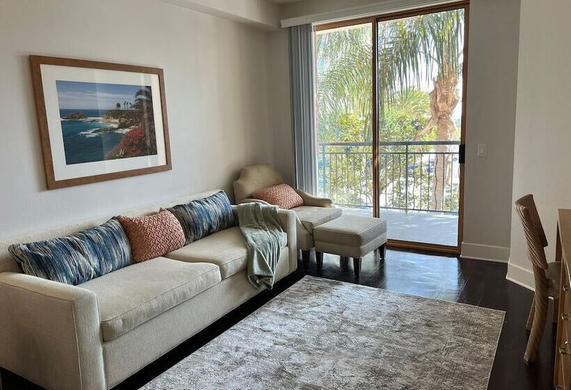 Stayspro   Glamorous Beverlywood Residence