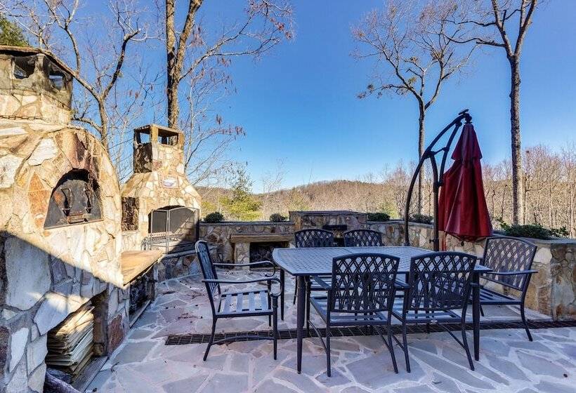 Gorgeous Blue Ridge Mountain Retreat: Deck + View!