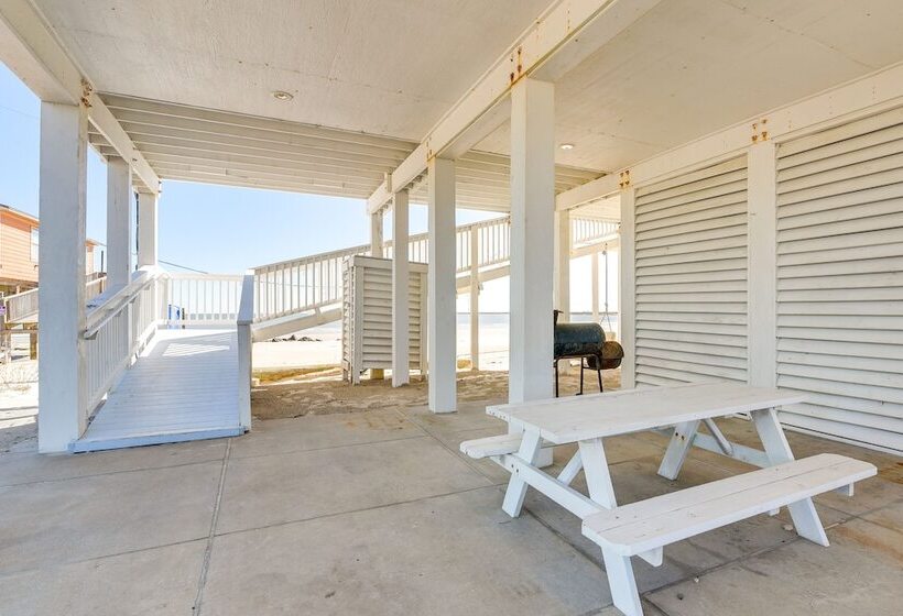 Home W/ Decks & Beach Views: Near Surfside Beach!