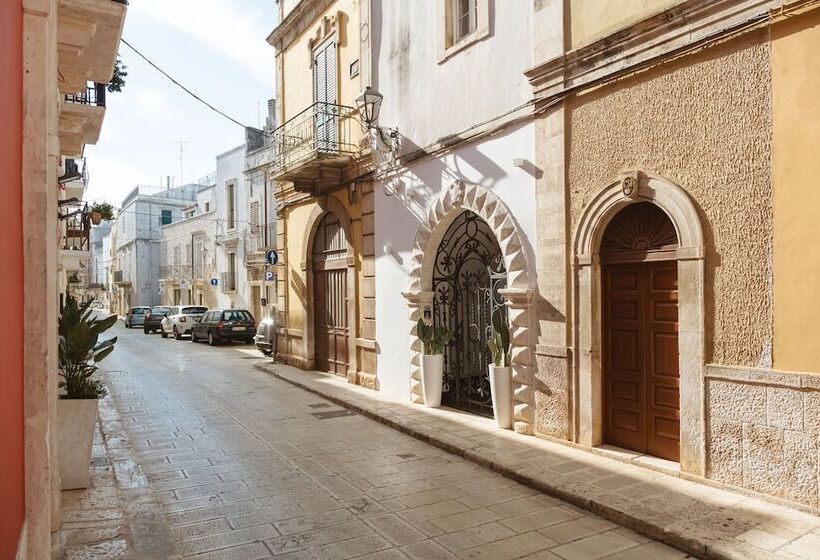 酒店 Albergo Diffuso Dimora Rossi Charme B&b