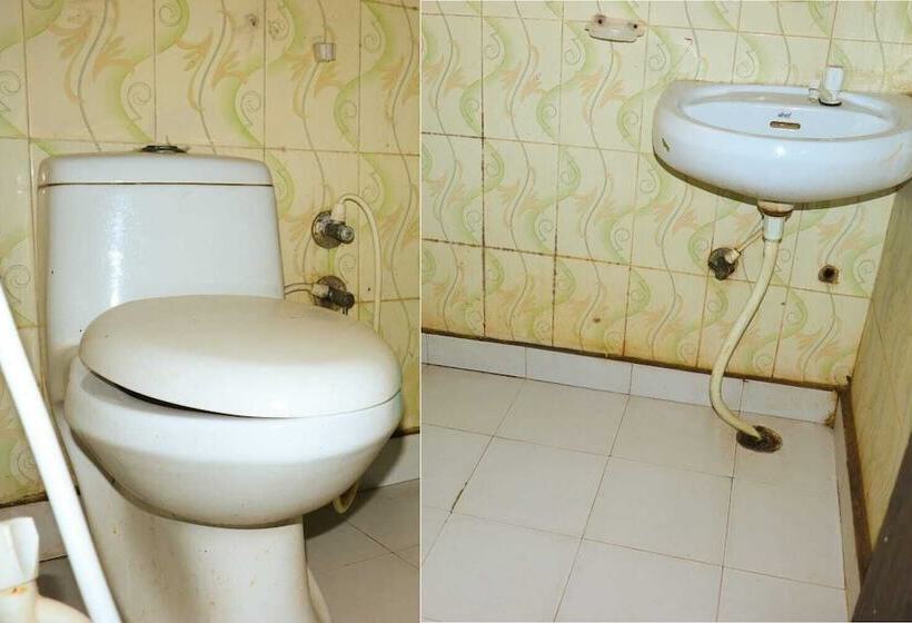 ホテル Ambika Palace By Shiwani Associate