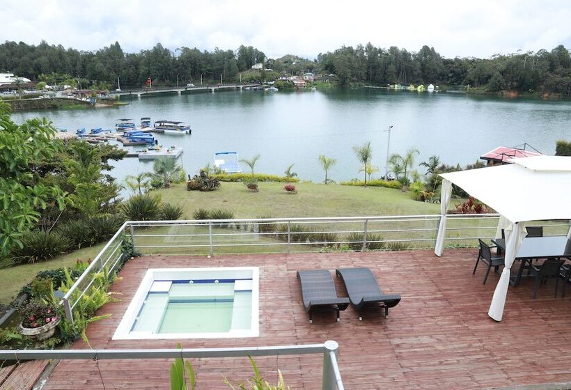 Отель Bania Travels