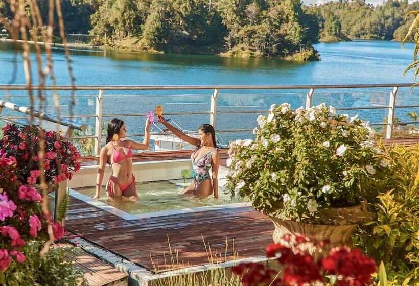 Отель Bania Travels