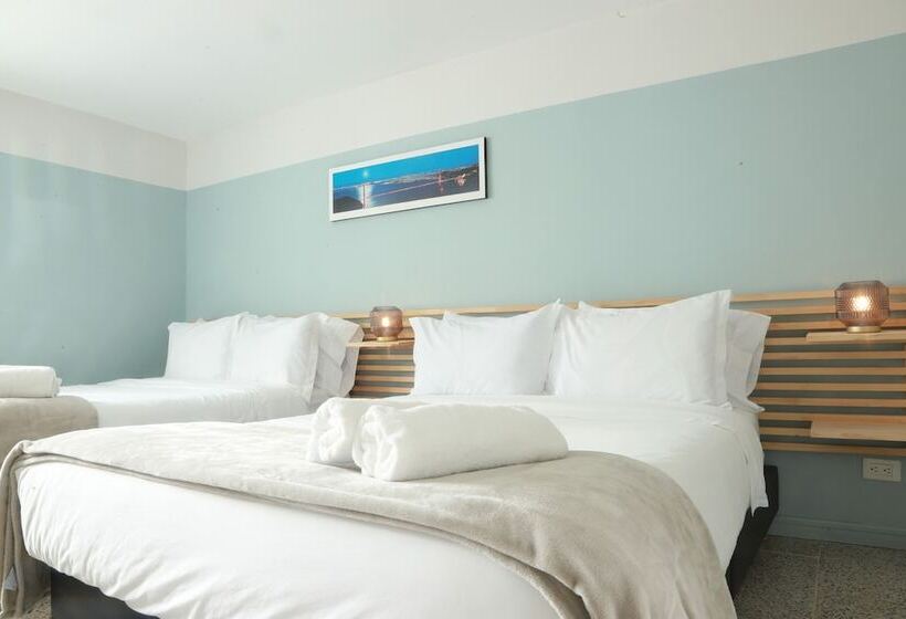 Отель Bania Travels