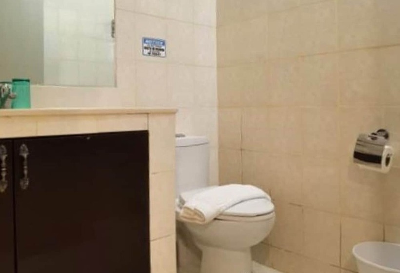 هتل Cabana Republic