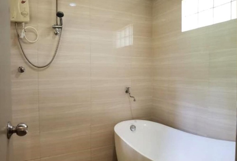 هتل Cabana Republic