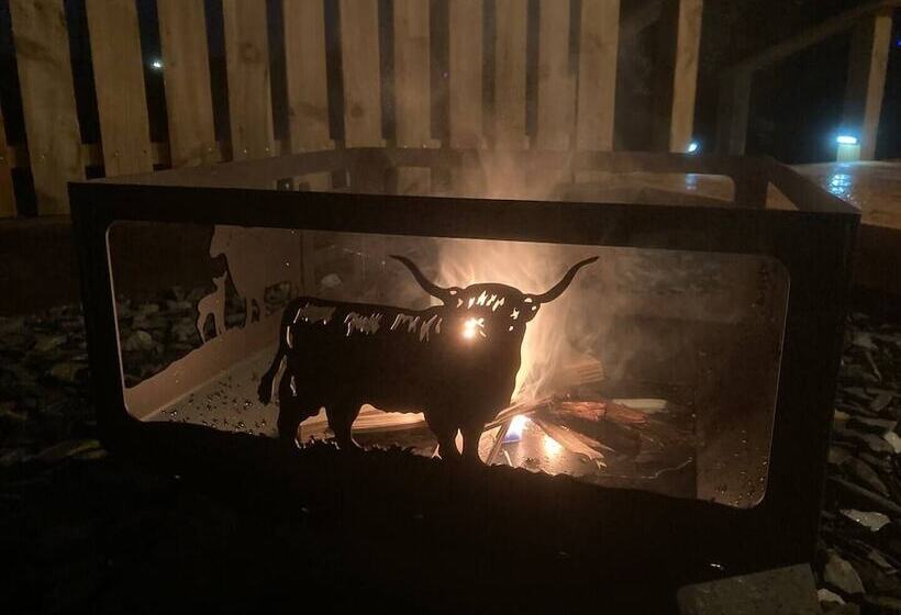 בית מלון כפרי Captivating 1 Bed Lodge In Chesterfield