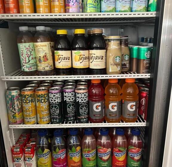 فندق Harborwalk Inn