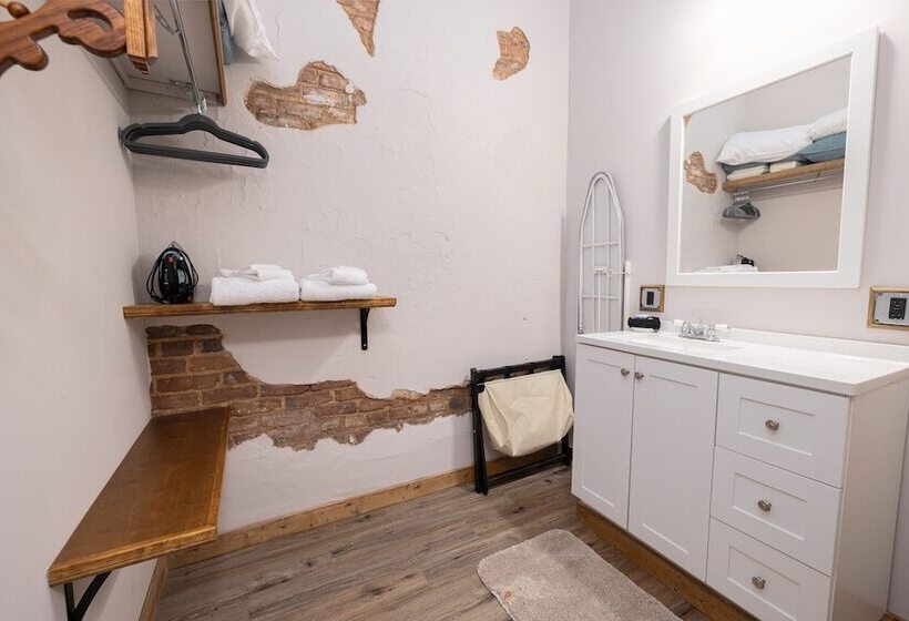 فندق Hartwell Suites