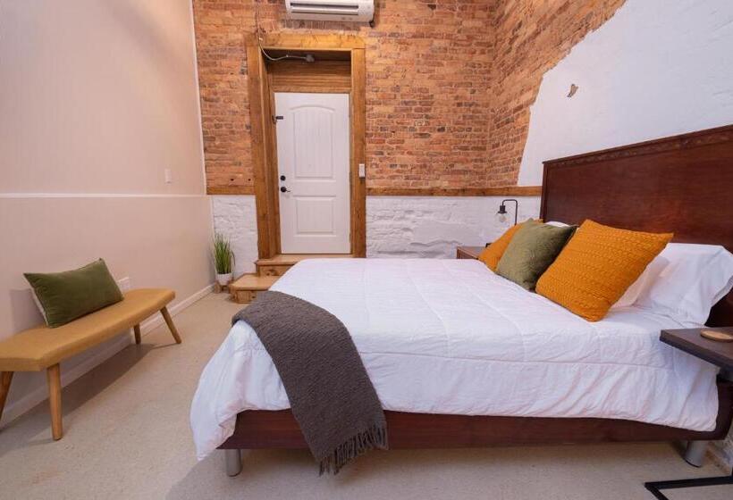 فندق Hartwell Suites