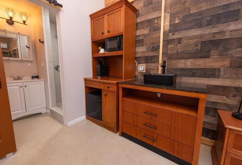 فندق Hartwell Suites