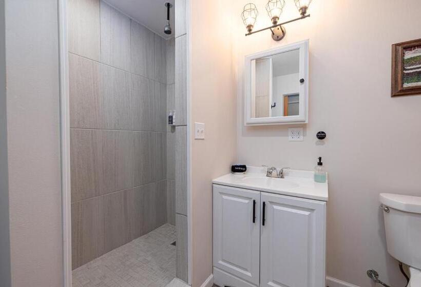 فندق Hartwell Suites