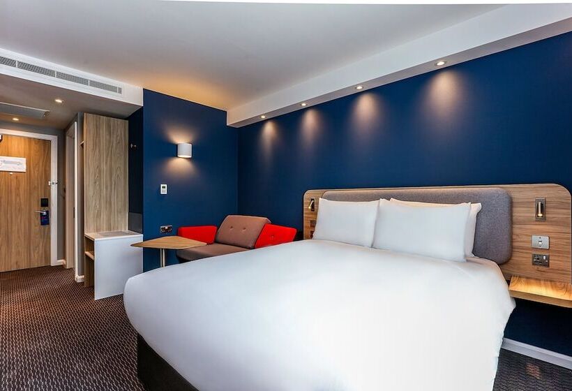 Отель Holiday Inn Express Caen Epron, An Ihg