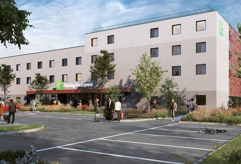 Отель Holiday Inn Express Caen Epron, An Ihg