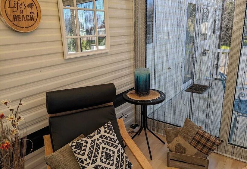 호텔 Beautiful 6 Berth Caravan Southview Skegness