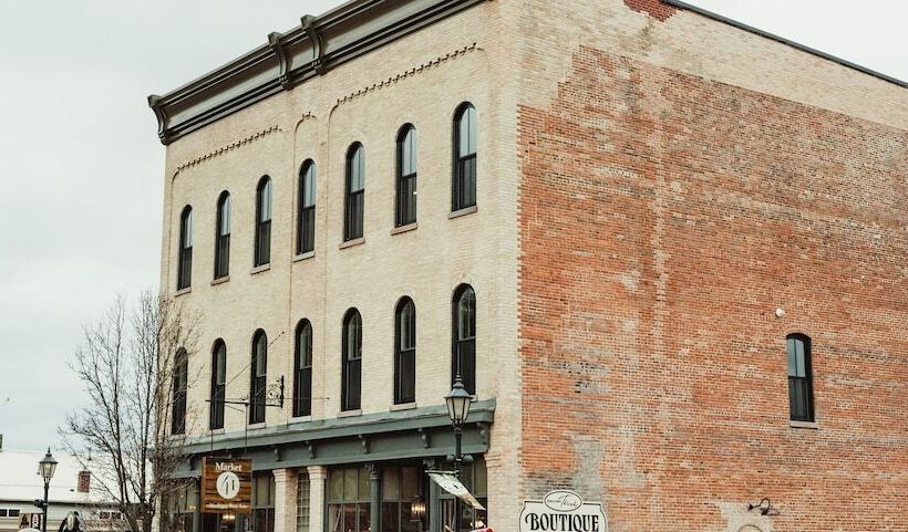 ホテル Muskegon River Inn