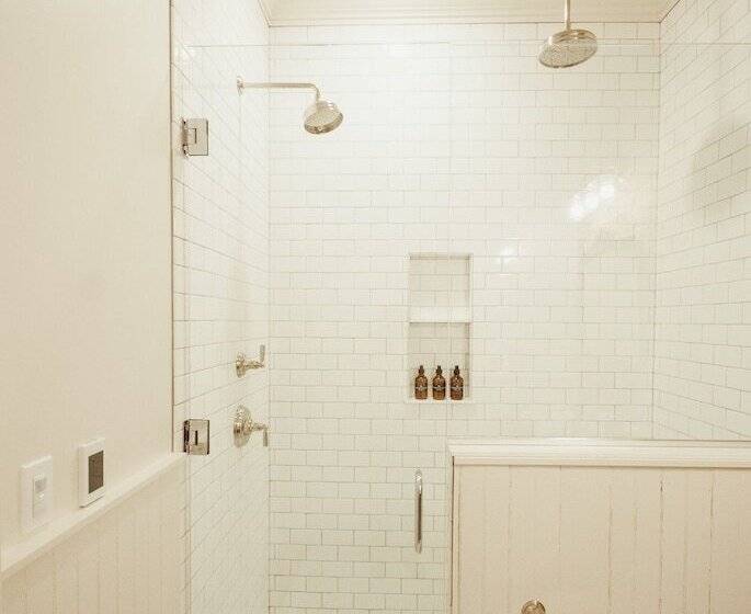 ホテル Muskegon River Inn